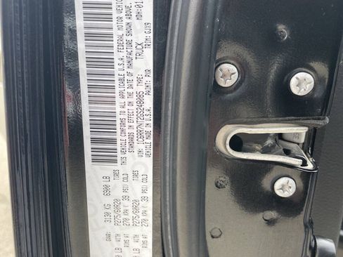 Used 2016 RAM 1500 Laramie w/ Convenience Group AWD/4WD image 35
