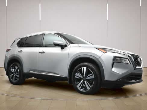 Used 2022 Nissan Rogue SL FWD image 24