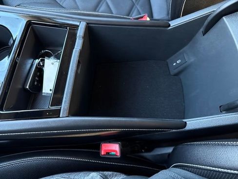 Used 2024 Volkswagen Atlas SE image 25