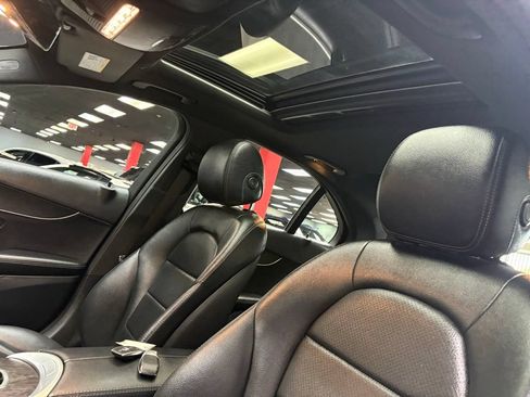 Used 2021 Mercedes-Benz C 300 Sedan image 23