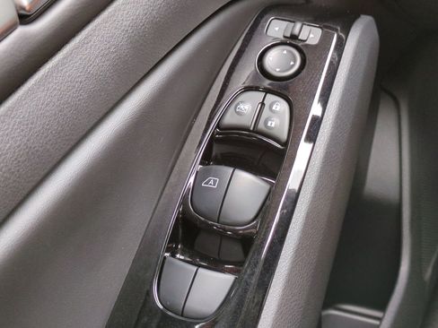 New 2025 Nissan Altima 2.5 SR image 21