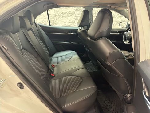 Used 2023 Toyota Camry SE w/ Cold Weather Package image 12