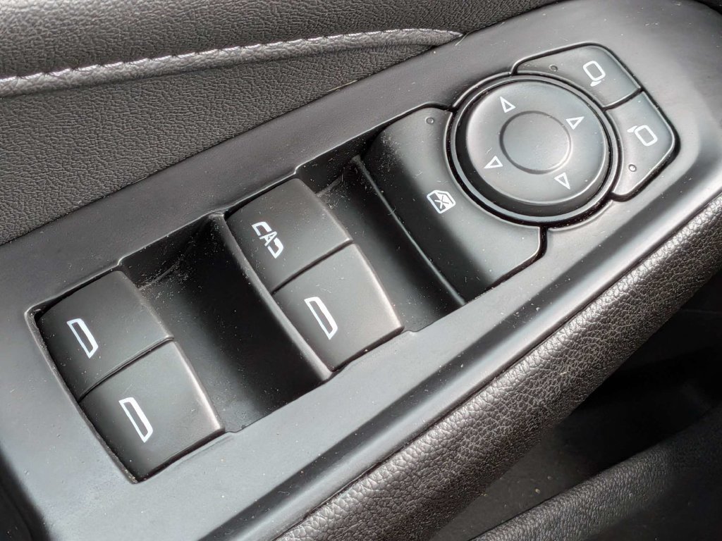 Used 2023 Chevrolet Traverse LT FWD image 22