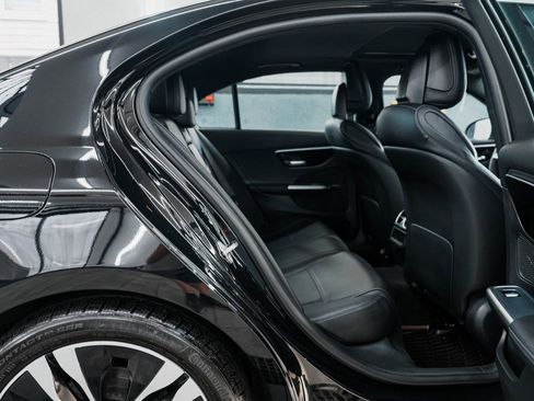 Used 2022 Mercedes-Benz C 300 4MATIC Sedan image 30