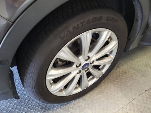 Used 2018 Ford Escape Titanium AWD/4WD image 31