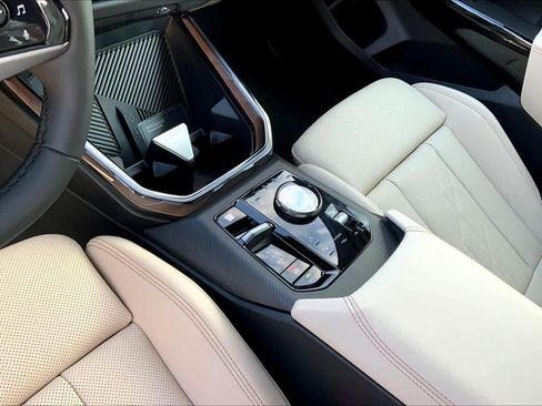 New 2026 BMW X3 xDrive30 w/ Premium Package image 7