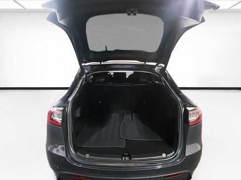 Used 2021 Tesla Model Y Performance AWD/4WD image 19