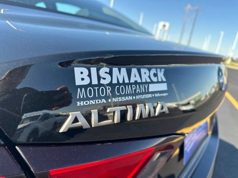 Used 2025 Nissan Altima 2.5 SV AWD/4WD image 8