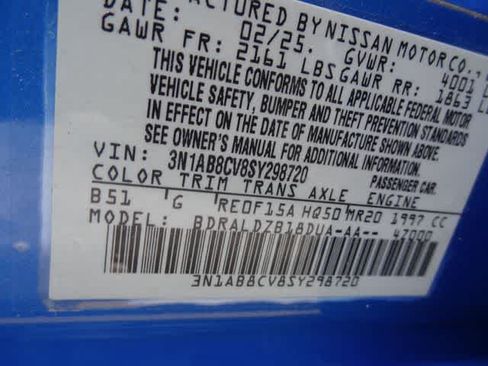 Used 2025 Nissan Sentra SV FWD image 35
