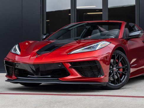 Used 2023 Chevrolet Corvette Stingray Preferred Conv w/ Z51 Performance Package image 3