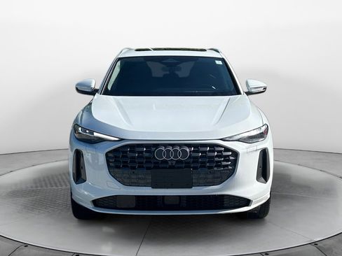 Used 2025 Audi Q5 Premium Plus w/ Premium Plus image 2