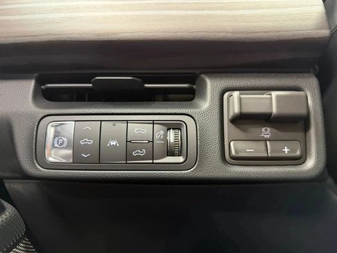 Used 2026 GMC Sierra EV Denali AWD/4WD image 34