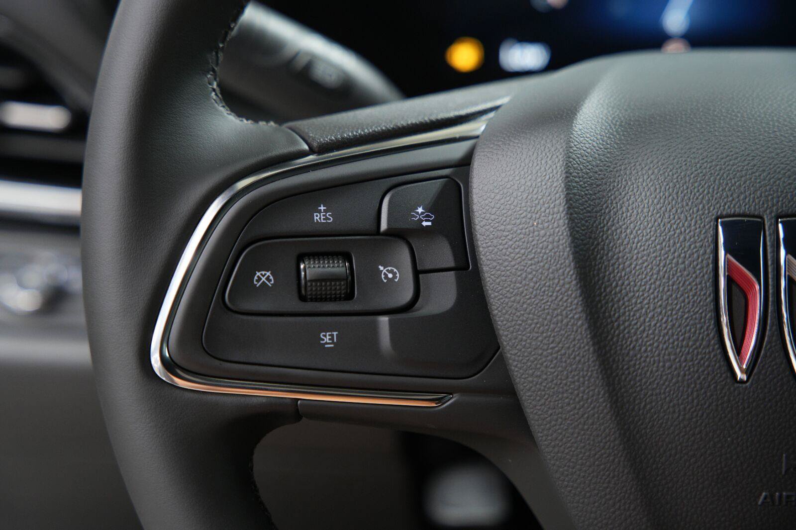 New 2026 Buick Envista Sport Touring FWD image 39