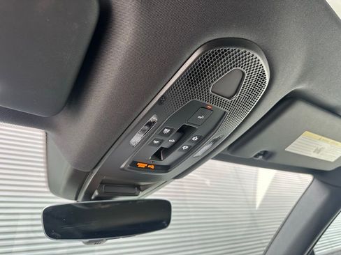 Certified 2025 Porsche Cayenne E-Hybrid AWD/4WD image 36