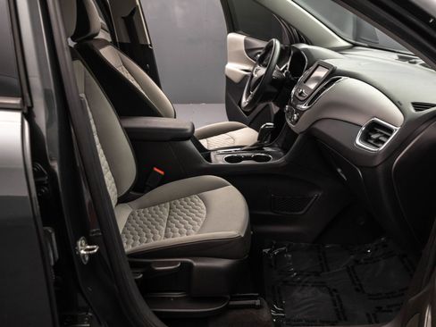 Used 2018 Chevrolet Equinox LS FWD image 38
