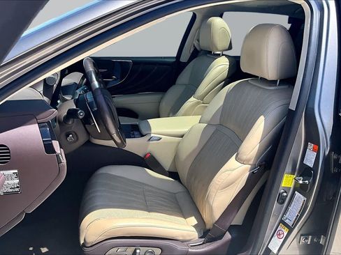 Used 2018 Lexus LS 500 w/ Luxury Package RWD image 8