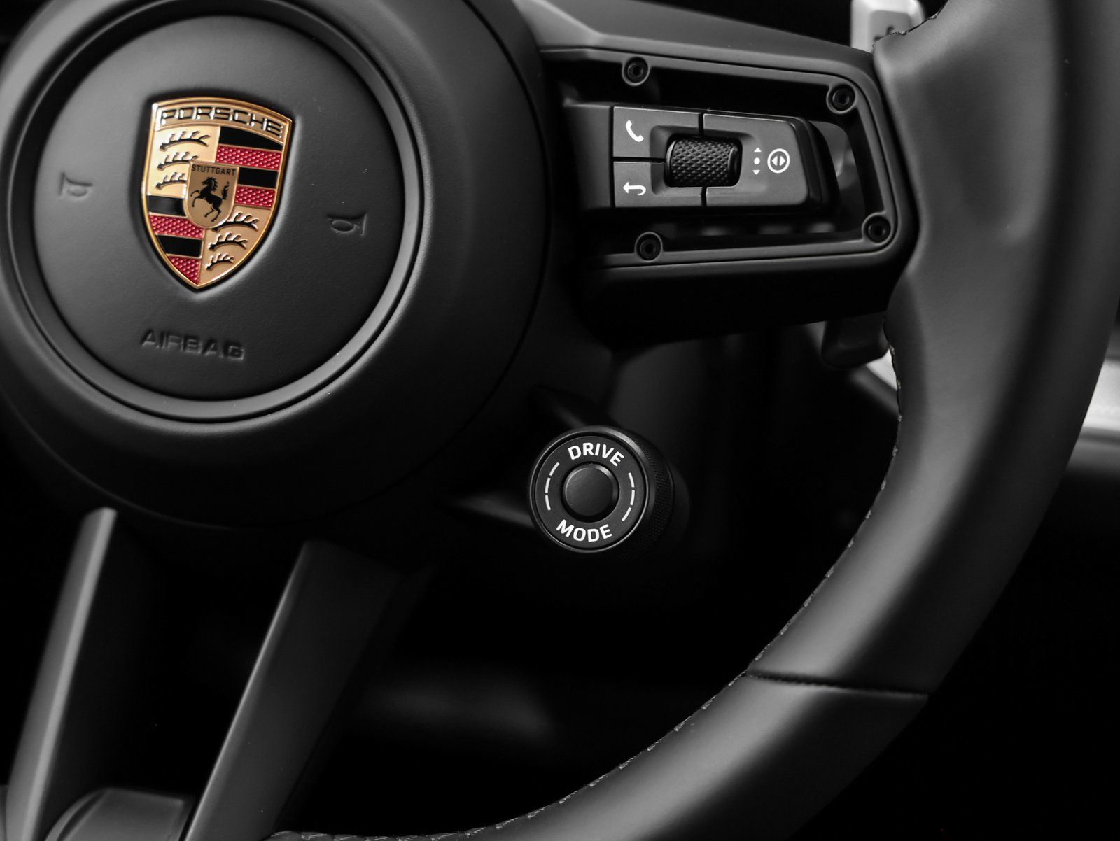 Certified 2026 Porsche Cayenne S AWD/4WD image 34