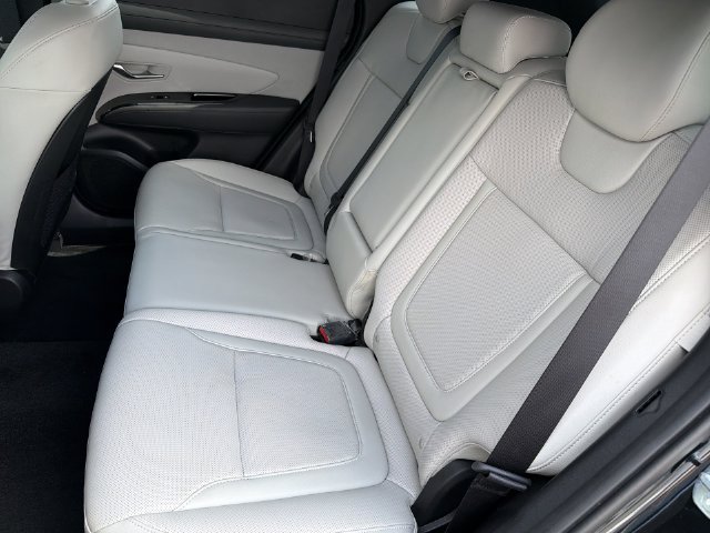 Certified 2025 Hyundai Tucson Limited AWD/4WD image 46