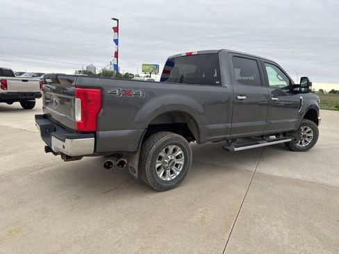 Used 2019 Ford F250 XLT w/ XLT Premium Package AWD/4WD image 5