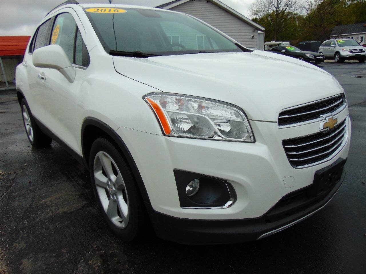 Used 2016 Chevrolet Trax LTZ FWD image 2