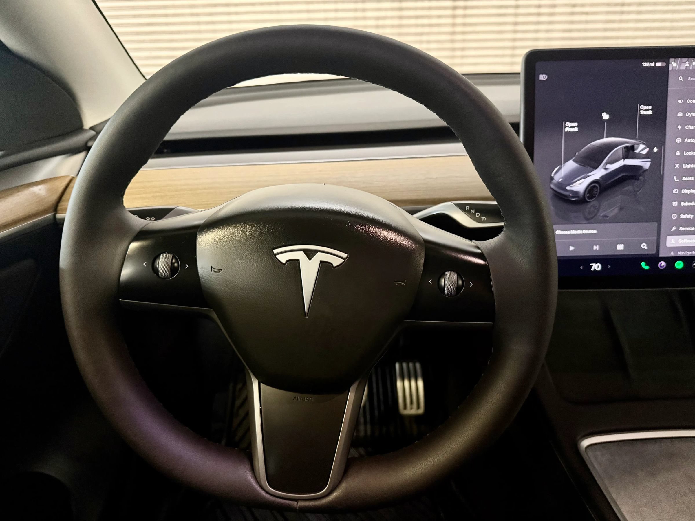 Used 2023 Tesla Model Y Performance AWD/4WD image 15