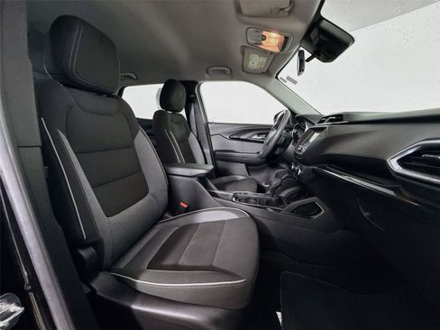 Used 2023 Chevrolet TrailBlazer LT FWD image 27