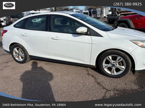 Used 2013 Ford Focus SE FWD image 3
