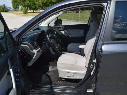 Used 2015 Subaru Forester 2.5i Premium w/ All-Weather Package AWD/4WD image 12