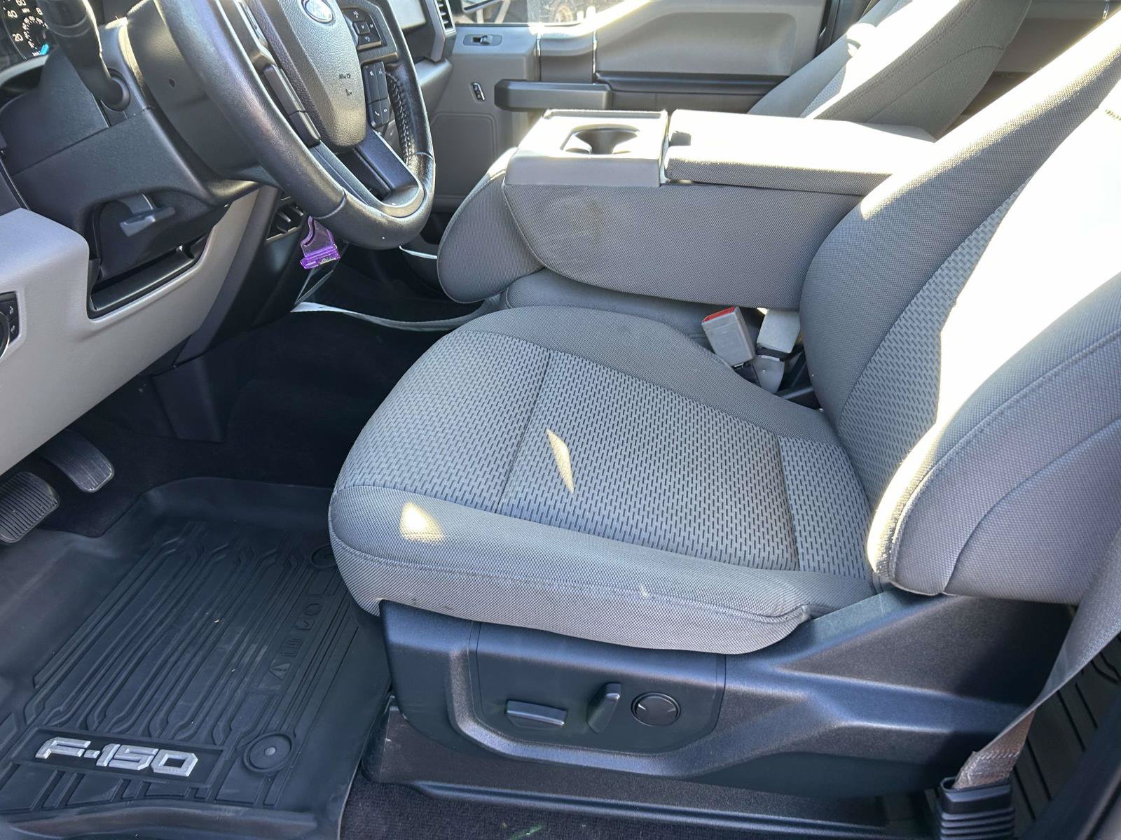Used 2020 Ford F150 XLT w/ Equipment Group 302A Luxury AWD/4WD image 24