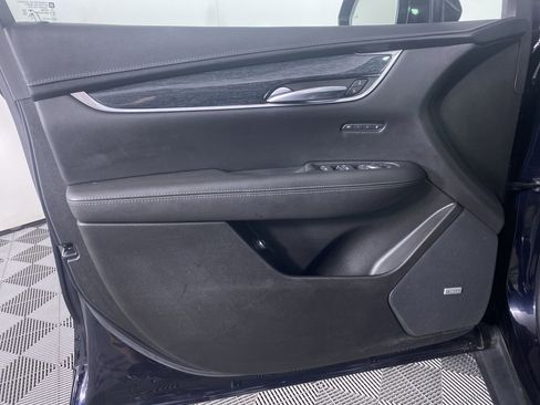 Certified 2022 Cadillac XT5 Premium Luxury w/ Technology Package image 12