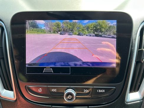 Used 2023 Chevrolet Malibu LT FWD image 29