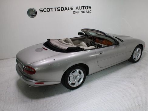 Used 1999 Jaguar XK8 Convertible RWD image 21