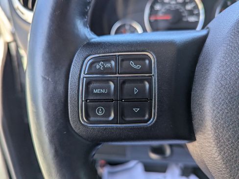 Used 2013 Jeep Wrangler Unlimited Rubicon w/ Connectivity Group AWD/4WD image 14