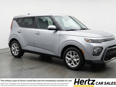 Used 2025 Kia Soul LX w/ LX Technology Package