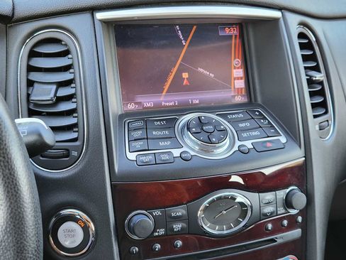 Used 2017 INFINITI QX50 2WD w/ Premium Plus Package image 17