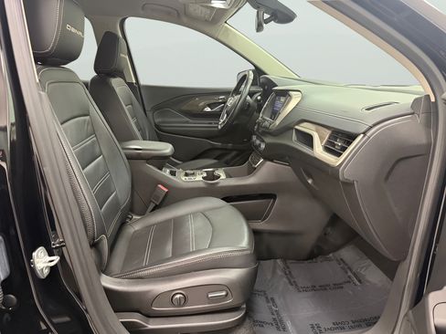 Used 2022 GMC Terrain Denali w/ Denali Premium Package AWD/4WD image 13