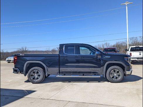 New 2026 GMC Sierra 1500 SLE w/ X31 Off-Road Package AWD/4WD image 6