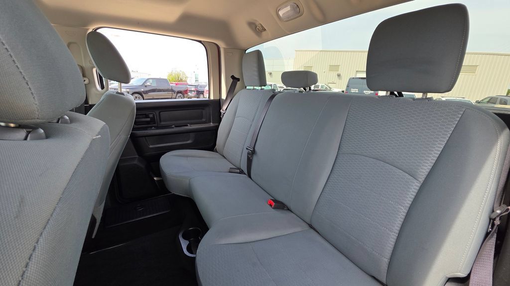 Used 2017 RAM 1500 Express AWD/4WD image 17