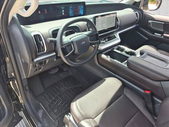 Used 2026 Ford Expedition Max Platinum w/ Platinum Ultimate Package AWD/4WD image 9