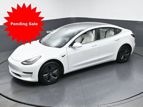 Used 2019 Tesla Model 3 Standard Range Plus image 38