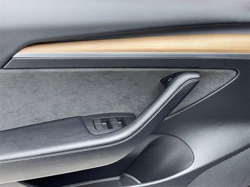 Used 2022 Tesla Model 3 Long Range image 42