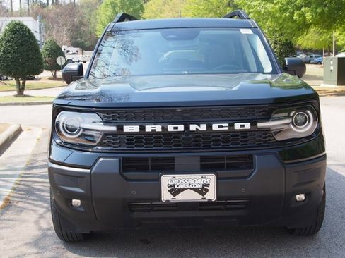 Certified 2025 Ford Bronco Sport Outer Banks w/ Outer Banks Tech Package+ image 2