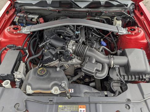 Used 2014 Ford Mustang Convertible RWD image 13