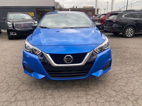 Used 2022 Nissan Versa S w/ Electronics Package FWD image 3