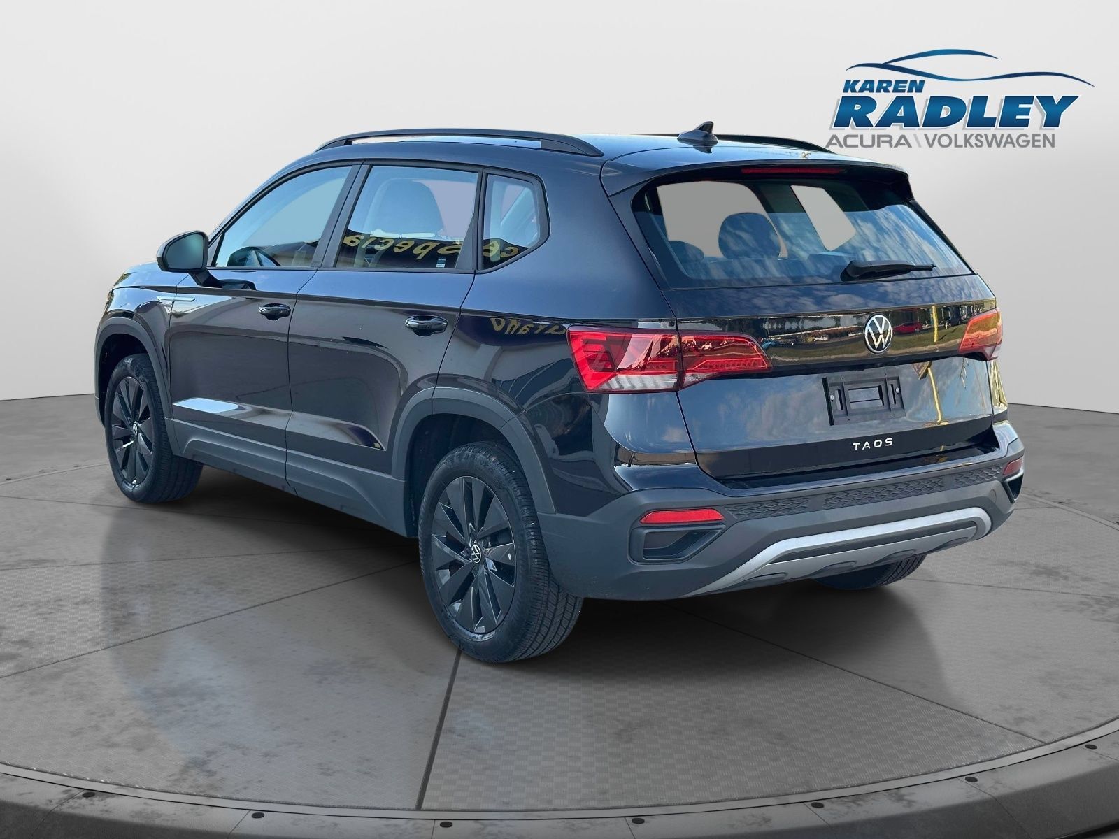 Certified 2023 Volkswagen Taos S FWD image 4