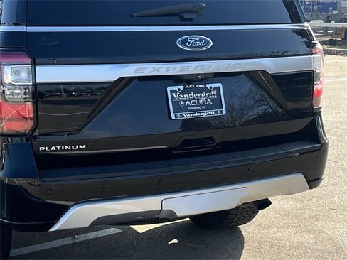 Used 2019 Ford Expedition Platinum image 6