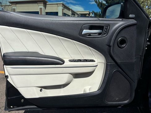 Used 2015 Dodge Charger SXT w/ AWD Plus Group image 13