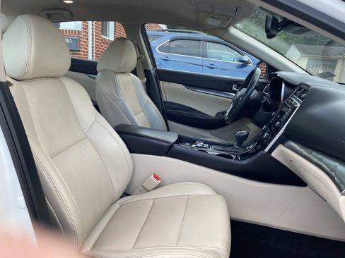 Used 2020 Nissan Maxima 3.5 SV w/ Floor Mat Group FWD image 17