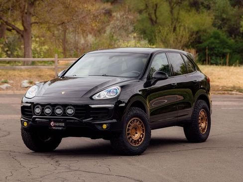 Used 2015 Porsche Cayenne Diesel AWD/4WD image 18