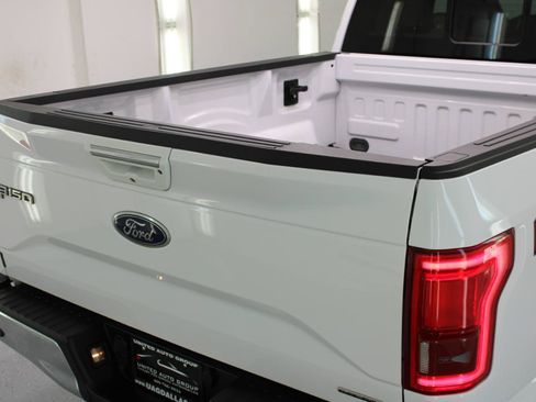 Used 2016 Ford F150 Lariat w/ Equipment Group 502A Luxury AWD/4WD image 25